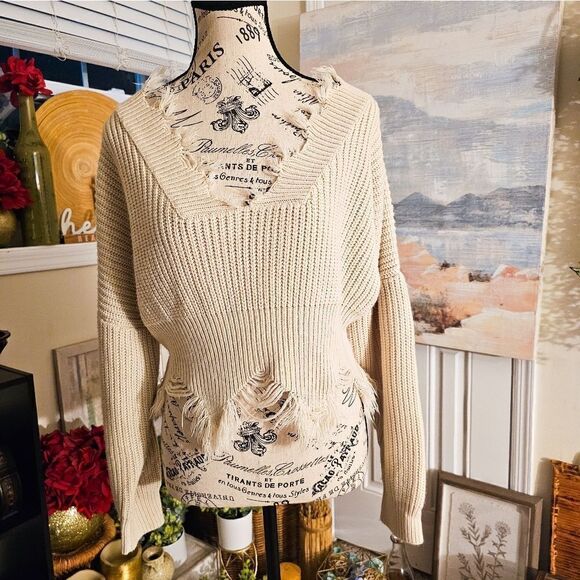 New Pookie & Sebastian Distressed Hem V- NeckCasual Crop Sweater Top. - Picture 1 of 14